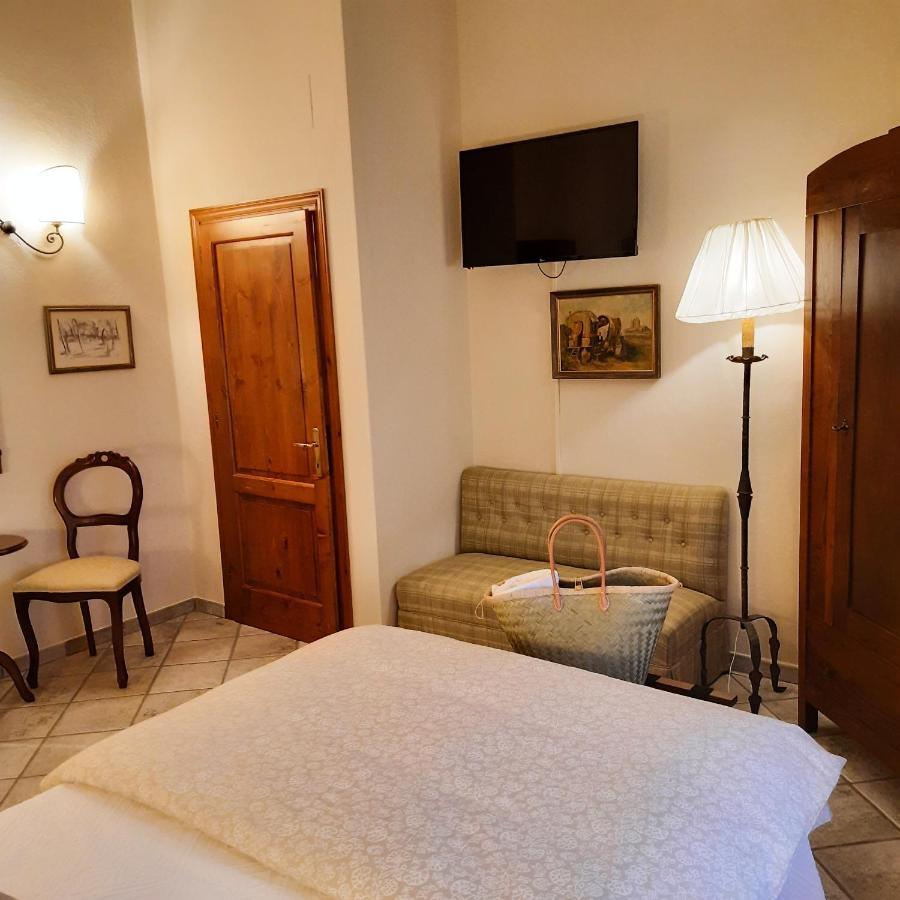 Boutique Hotel Fox'S Inn San Giustino Valdarno Exterior photo