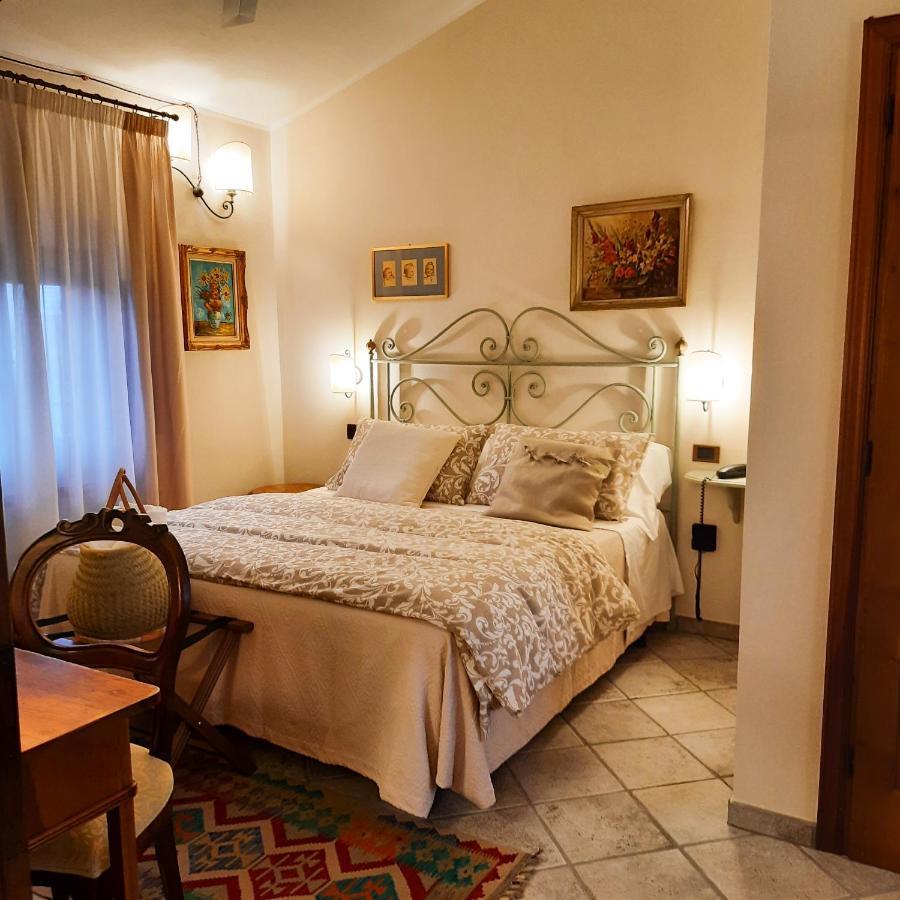 Boutique Hotel Fox'S Inn San Giustino Valdarno Exterior photo