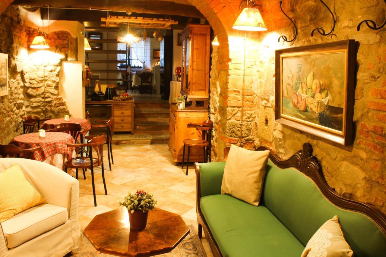 Boutique Hotel Fox'S Inn San Giustino Valdarno Exterior photo